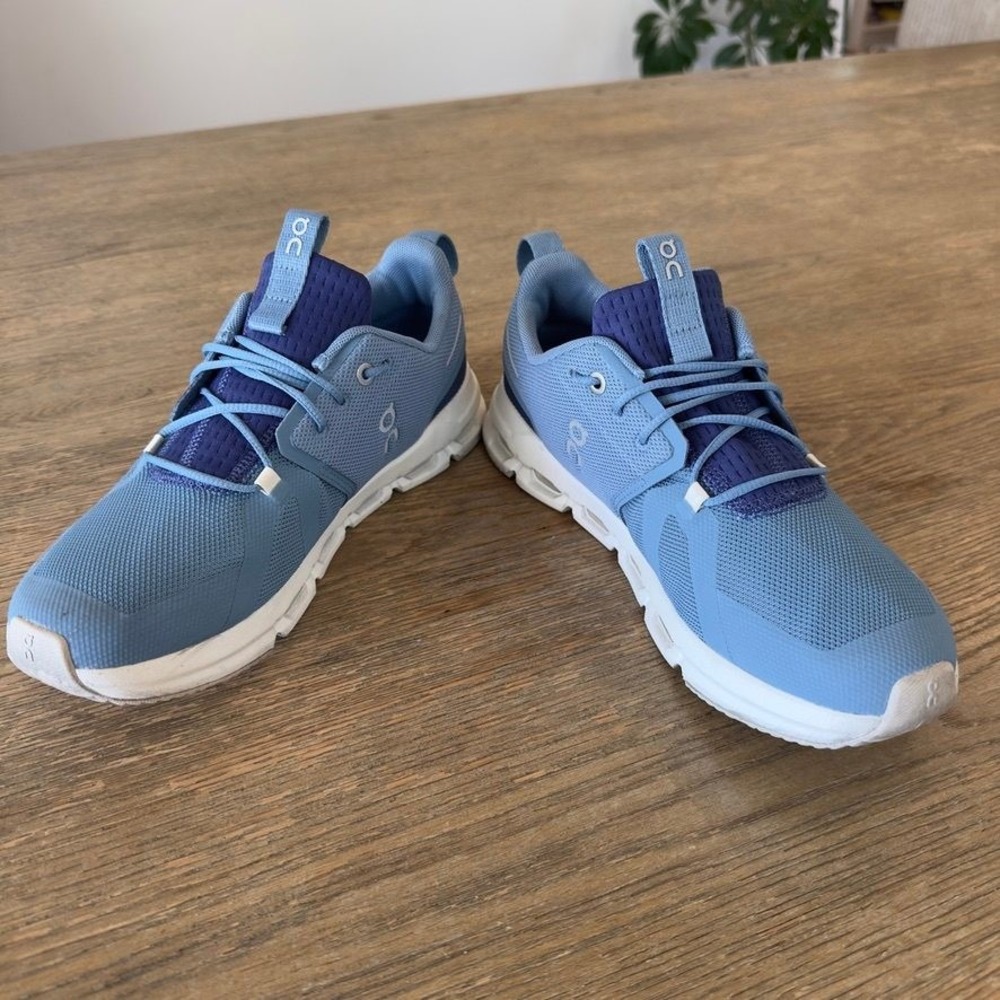 On Cloudsurfer Cloud Youth Kids US Y6 Blue Navy CloudTec Running Shoes Sneakers